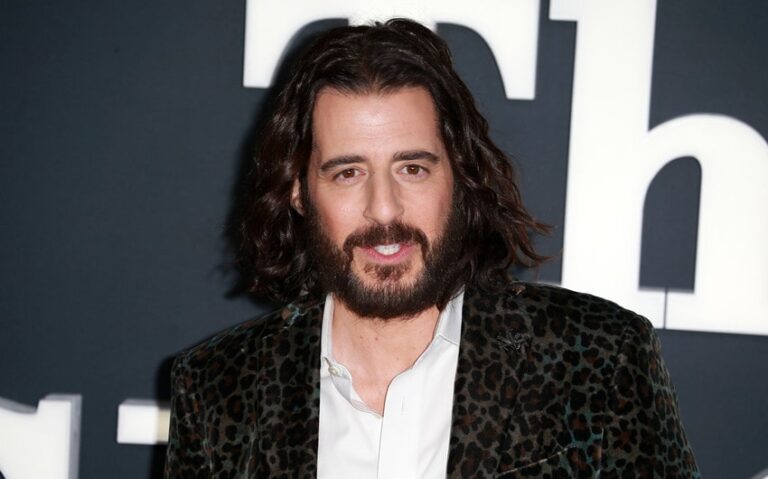 jonathan roumie family and wife