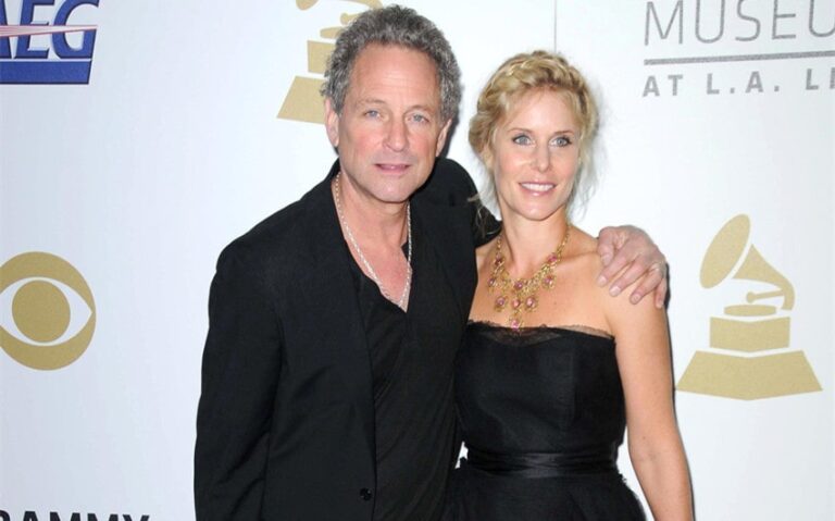 lindsey buckingham wife