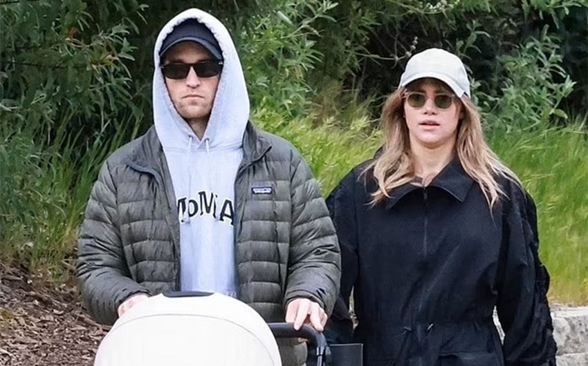 robert pattinson wife and kids