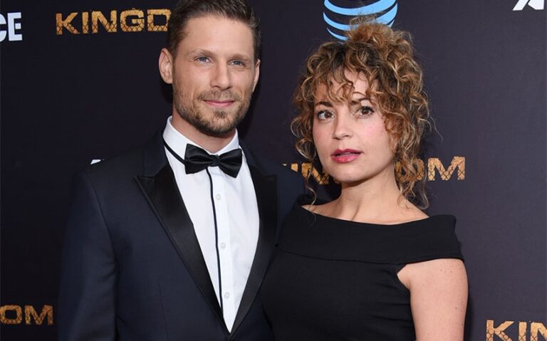 who is matt lauria's wife