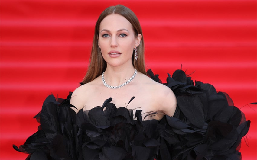 meryem uzerli husband